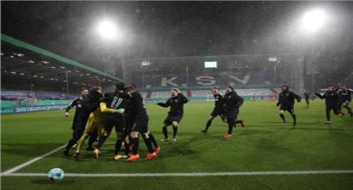 قاهر بايرن.. كيل يتأهل لقبل نهائي كأس ألمانيا